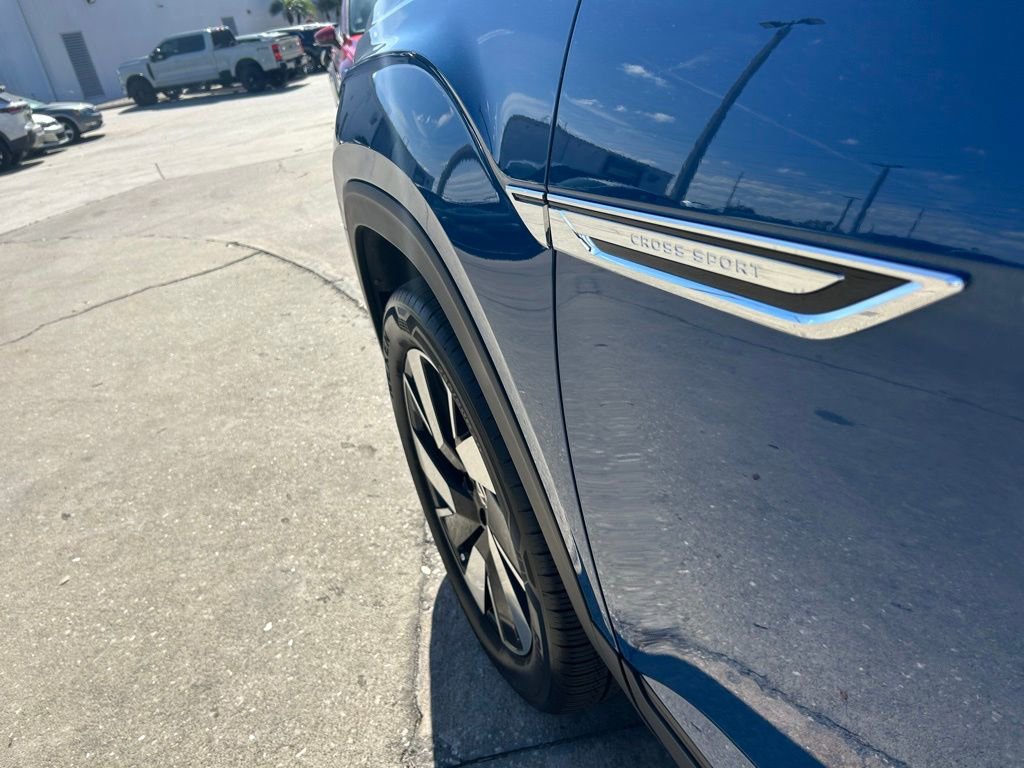 Used 2025 Volkswagen Atlas Cross Sport SE w/ Panoramic Sunroof Package image 29