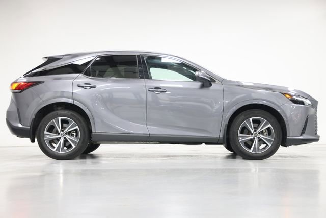 Used 2023 Lexus RX 350 Premium w/ Accessory Package AWD/4WD image 18