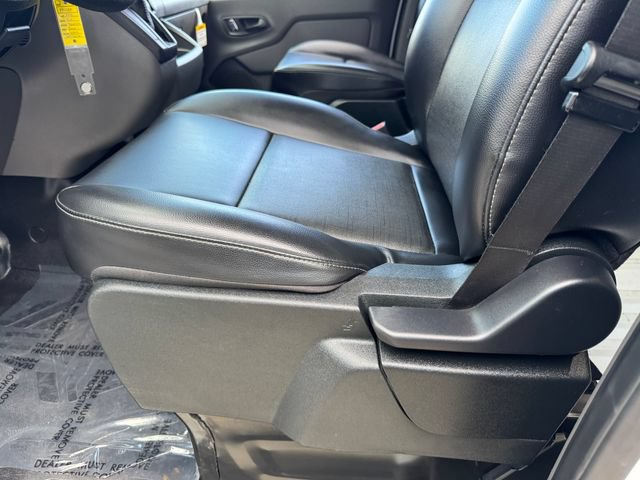 Used 2025 Ford Transit 250 148 Medium Roof RWD image 16