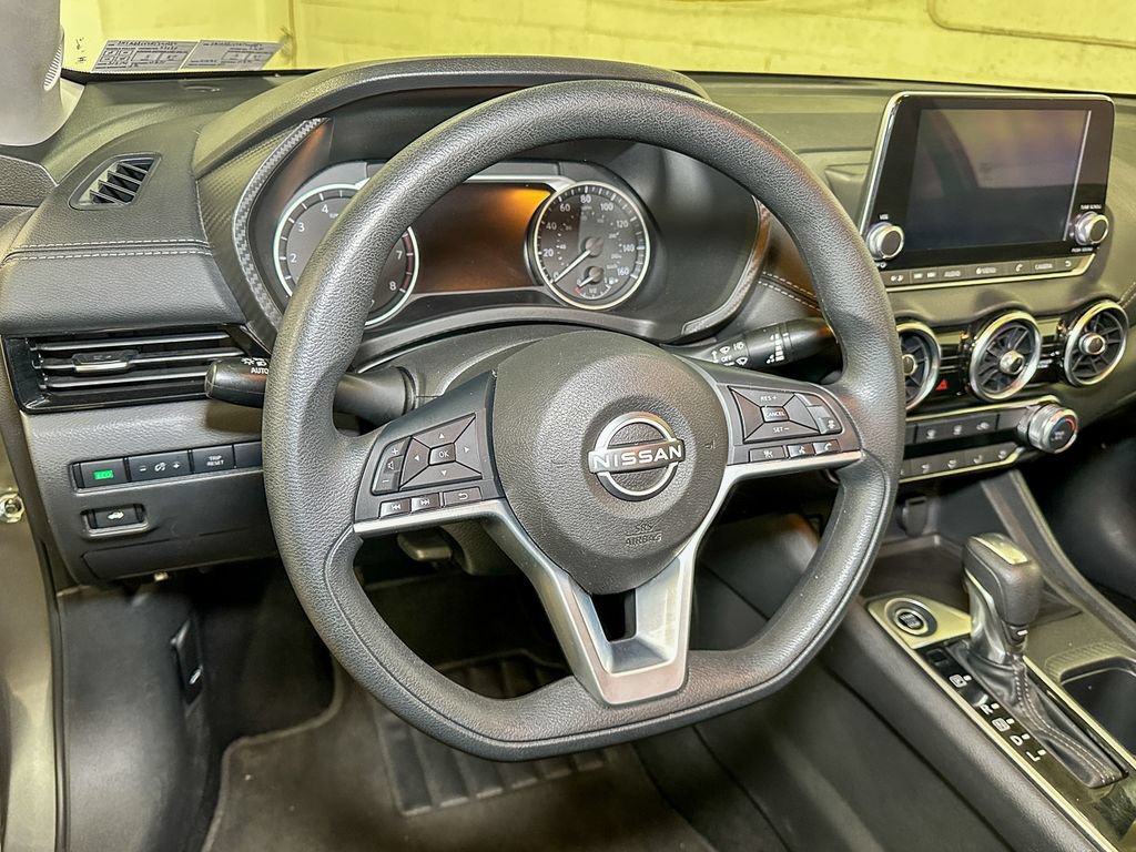 Used 2024 Nissan Sentra SV FWD image 23