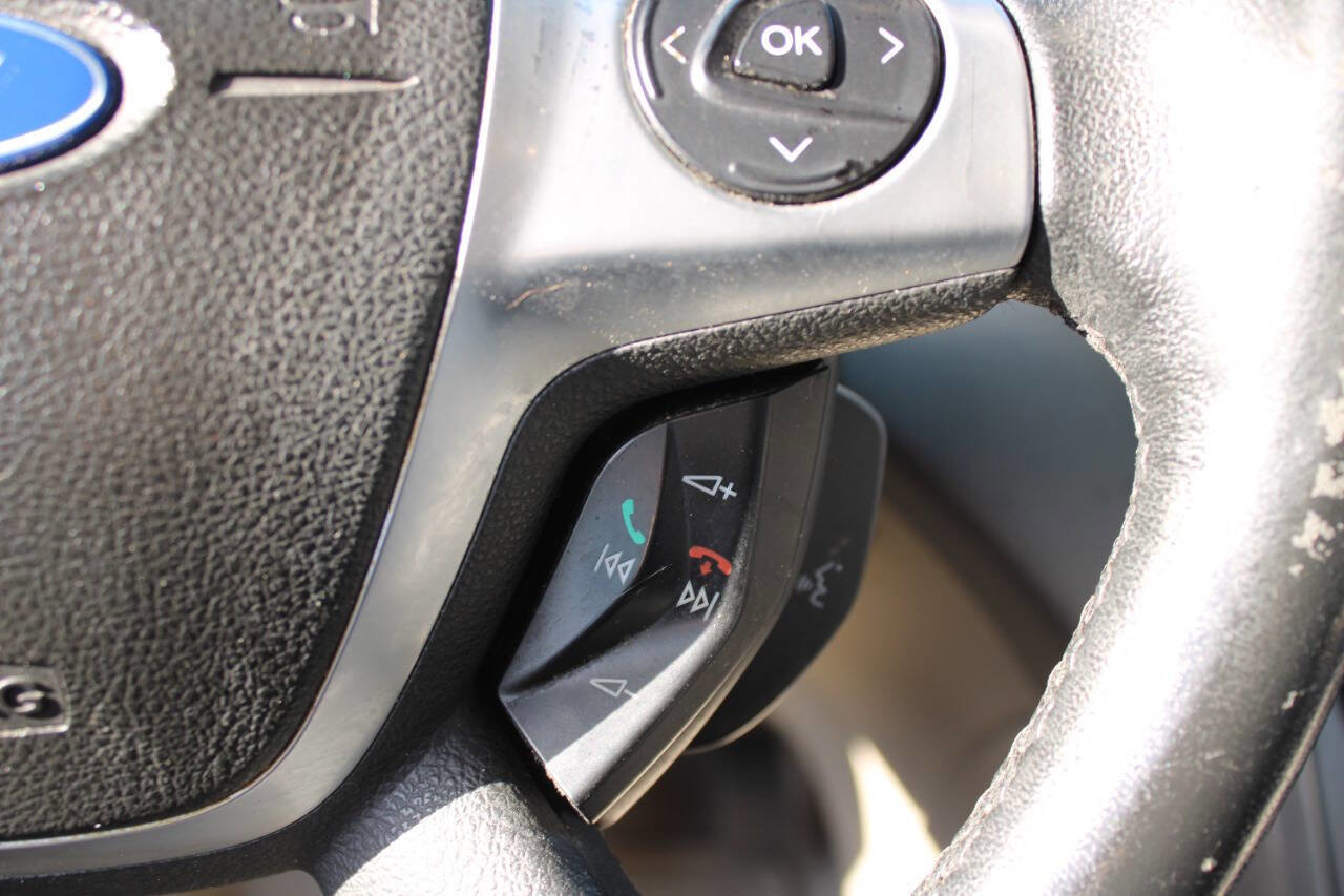 Used 2014 Ford C-MAX SE w/ Equipment Group 202A FWD image 20