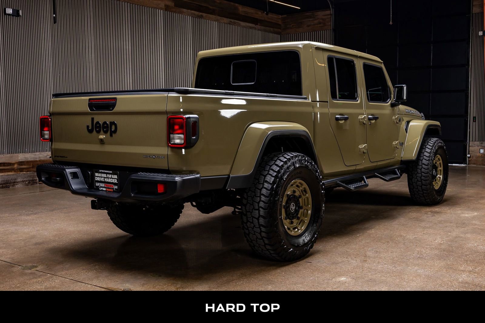 Used 2025 Jeep Gladiator Sport AWD/4WD image 9