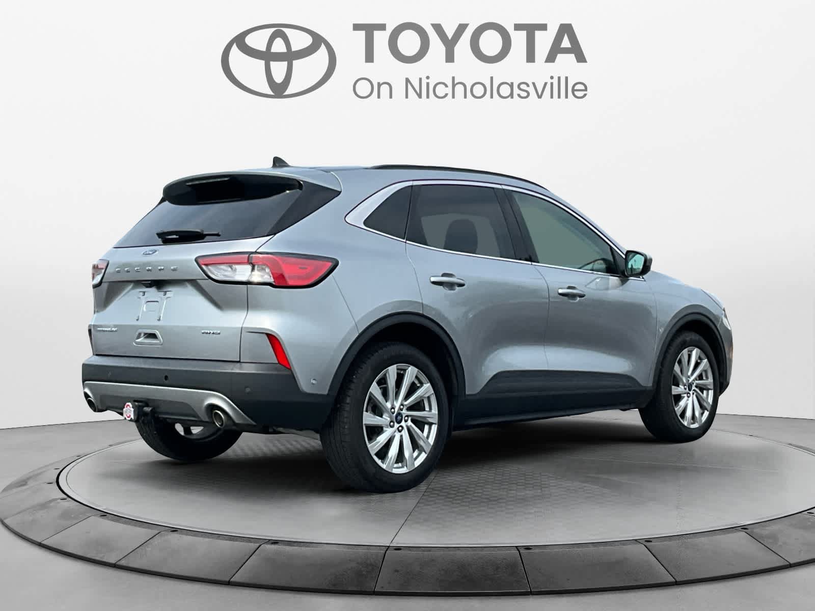 Used 2021 Ford Escape Titanium w/ Titanium Elite Package AWD/4WD image 5