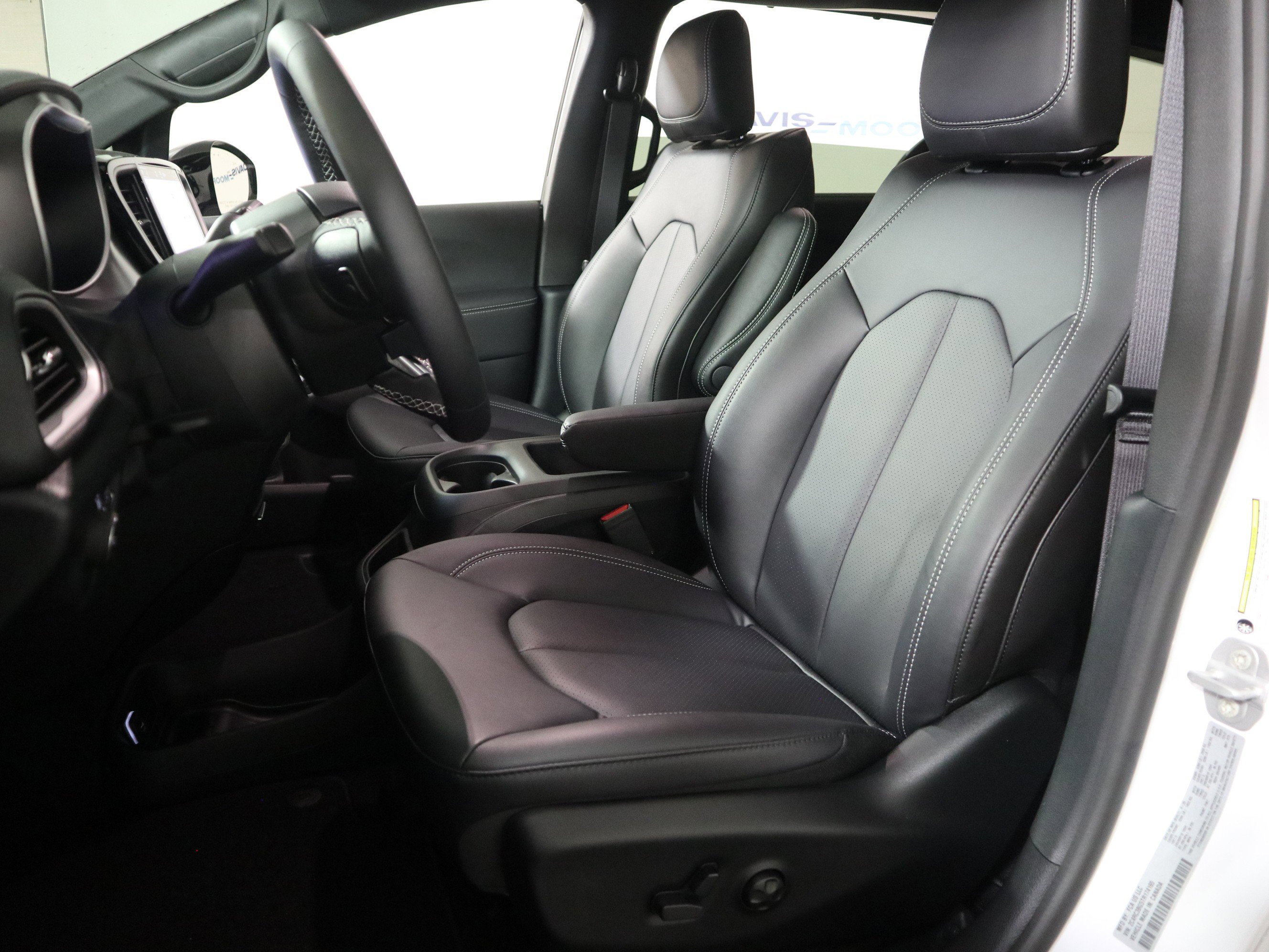 New 2026 Chrysler Pacifica Select image 24