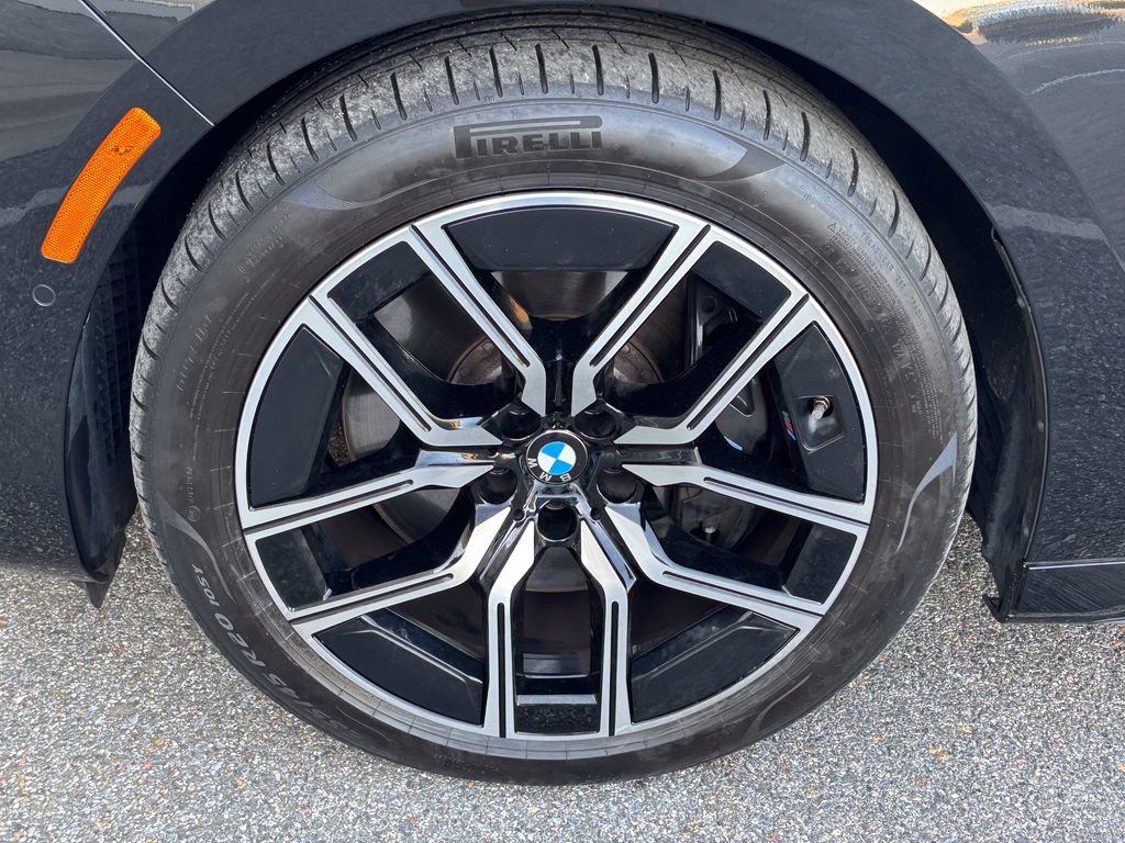 Certified 2023 BMW 760i xDrive image 46