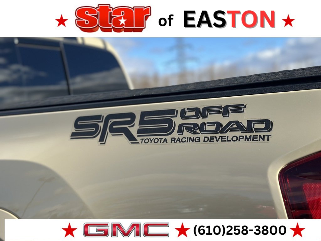 Used 2018 Toyota Tacoma SR5 w/ Exterior Package image 32