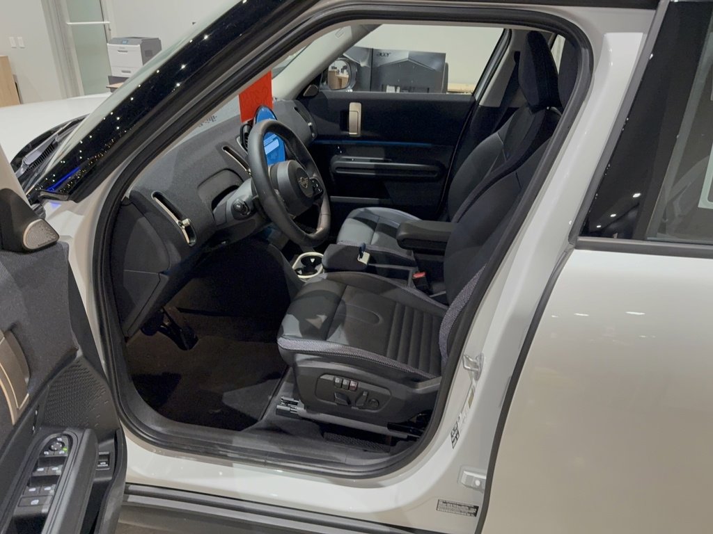 Certified 2025 MINI Cooper Countryman S image 8