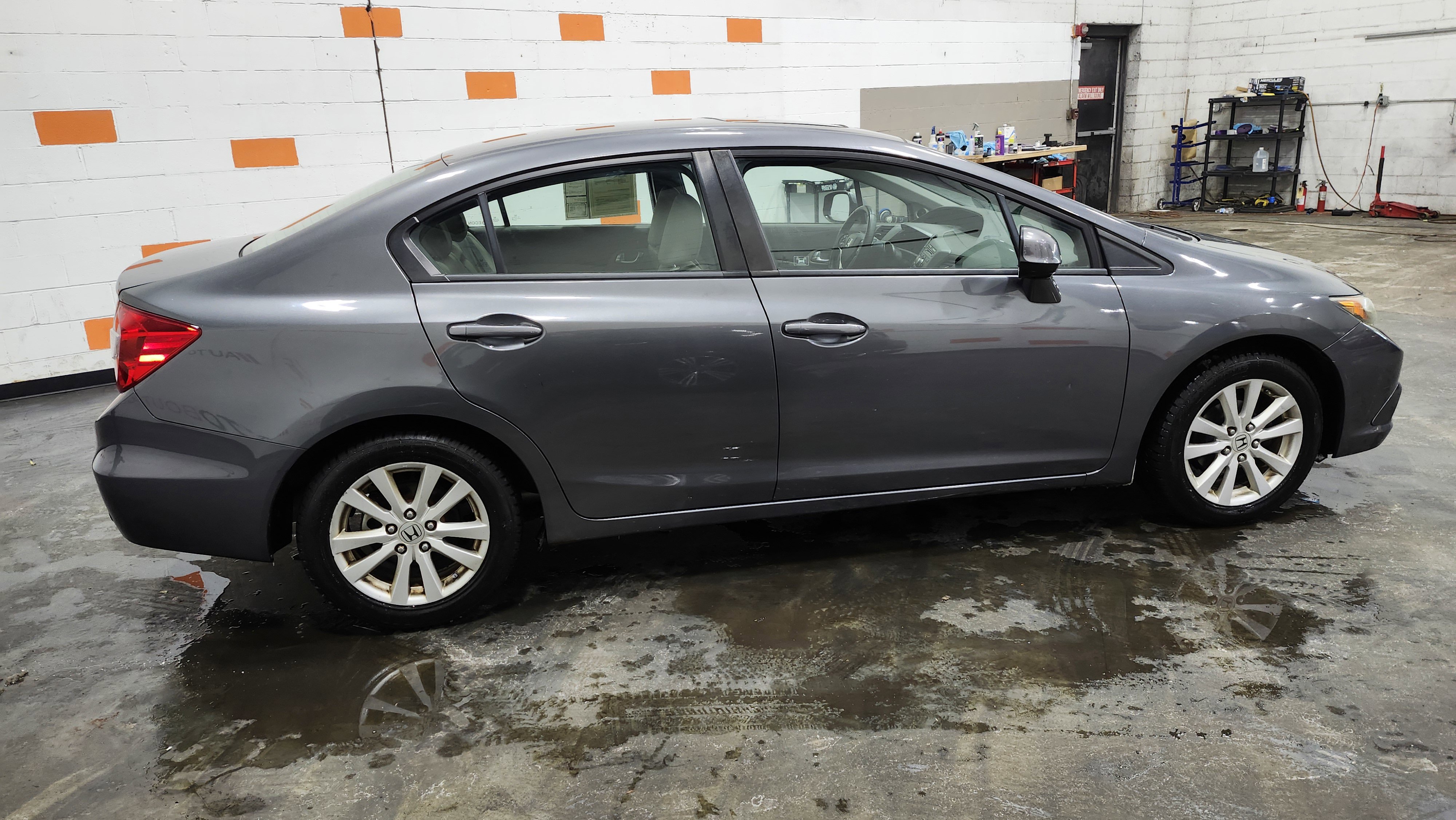 Used 2012 Honda Civic EX-L image 17