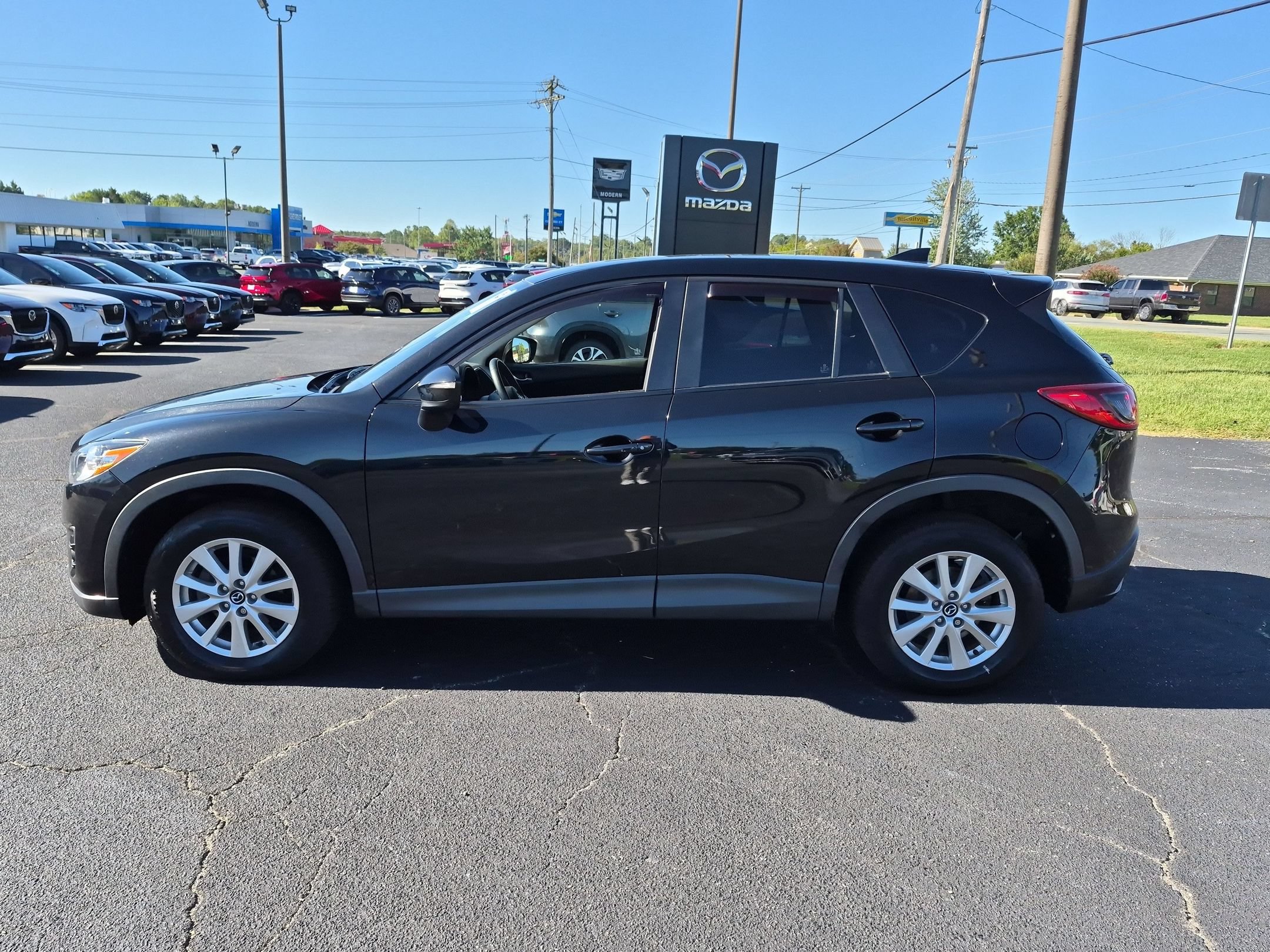Used 2016 MAZDA CX-5 Touring AWD/4WD image 2