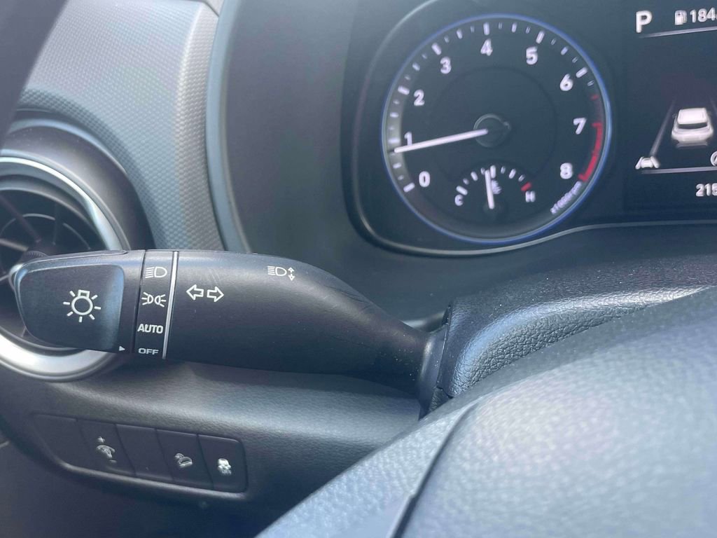 Used 2023 Hyundai Kona SEL image 23