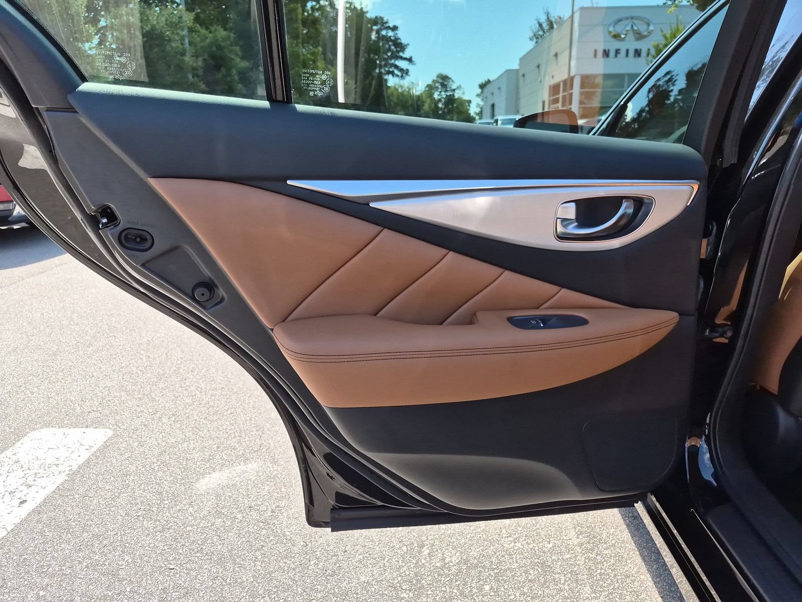 Used 2023 INFINITI Q50 Luxe w/ Cargo Package RWD image 27