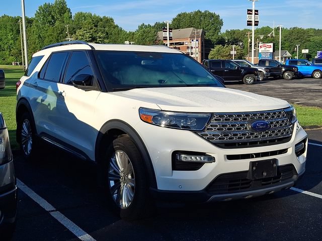 Used 2020 Ford Explorer Limited w/ Class III Trailer Tow Package AWD/4WD image 3