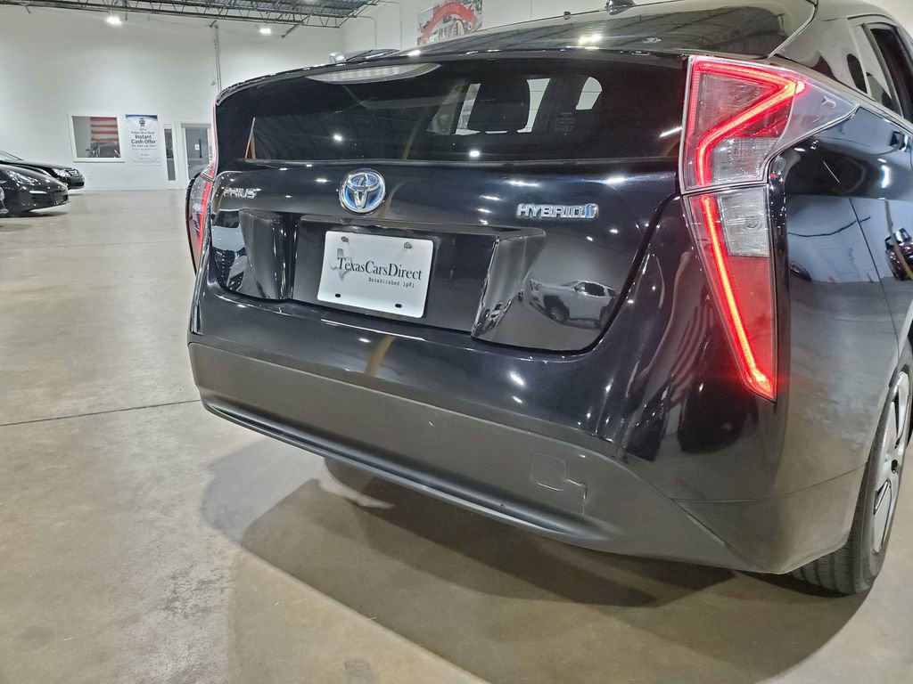 Used 2016 Toyota Prius Three image 42