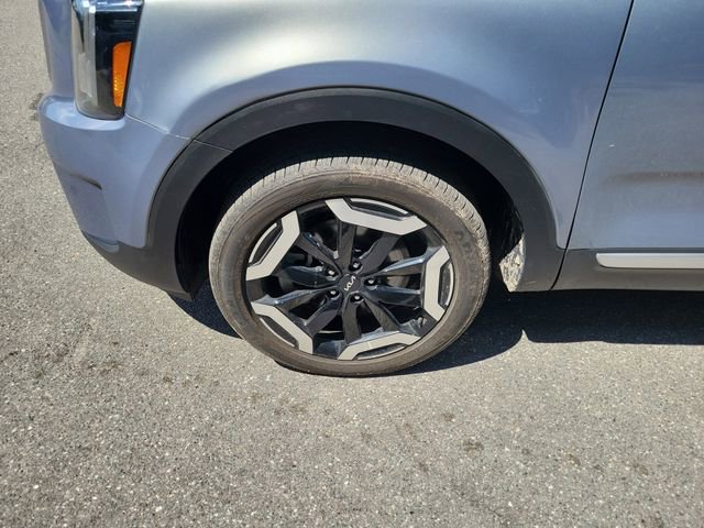 Used 2025 Kia Telluride S image 5