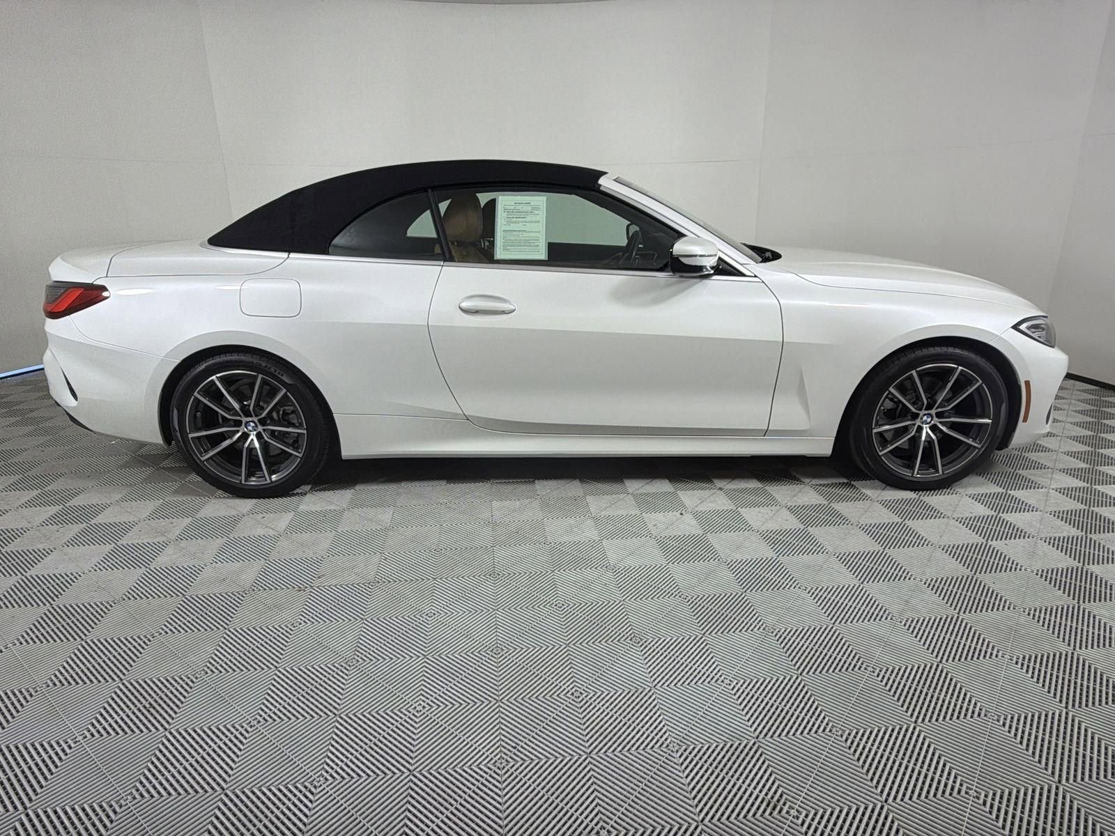 Used 2023 BMW 430i Convertible w/ Convenience Package image 6