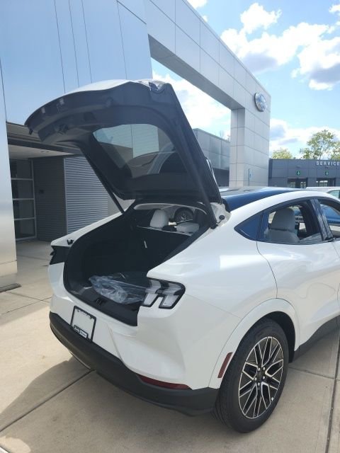 New 2025 Ford Mustang Mach-E Premium image 24