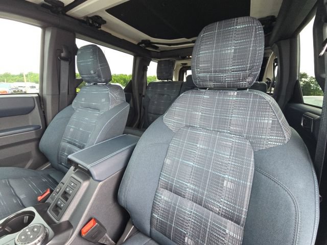 Used 2025 Ford Bronco Heritage Edition AWD/4WD image 26