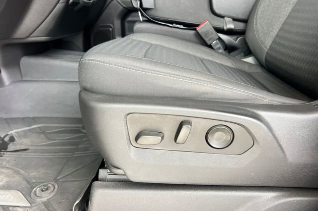 Used 2023 Chevrolet Silverado 1500 Custom image 13