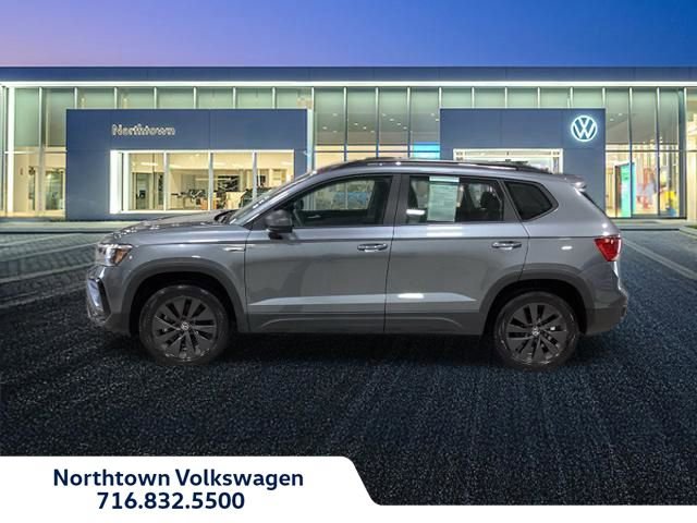 Used 2023 Volkswagen Taos S FWD image 2