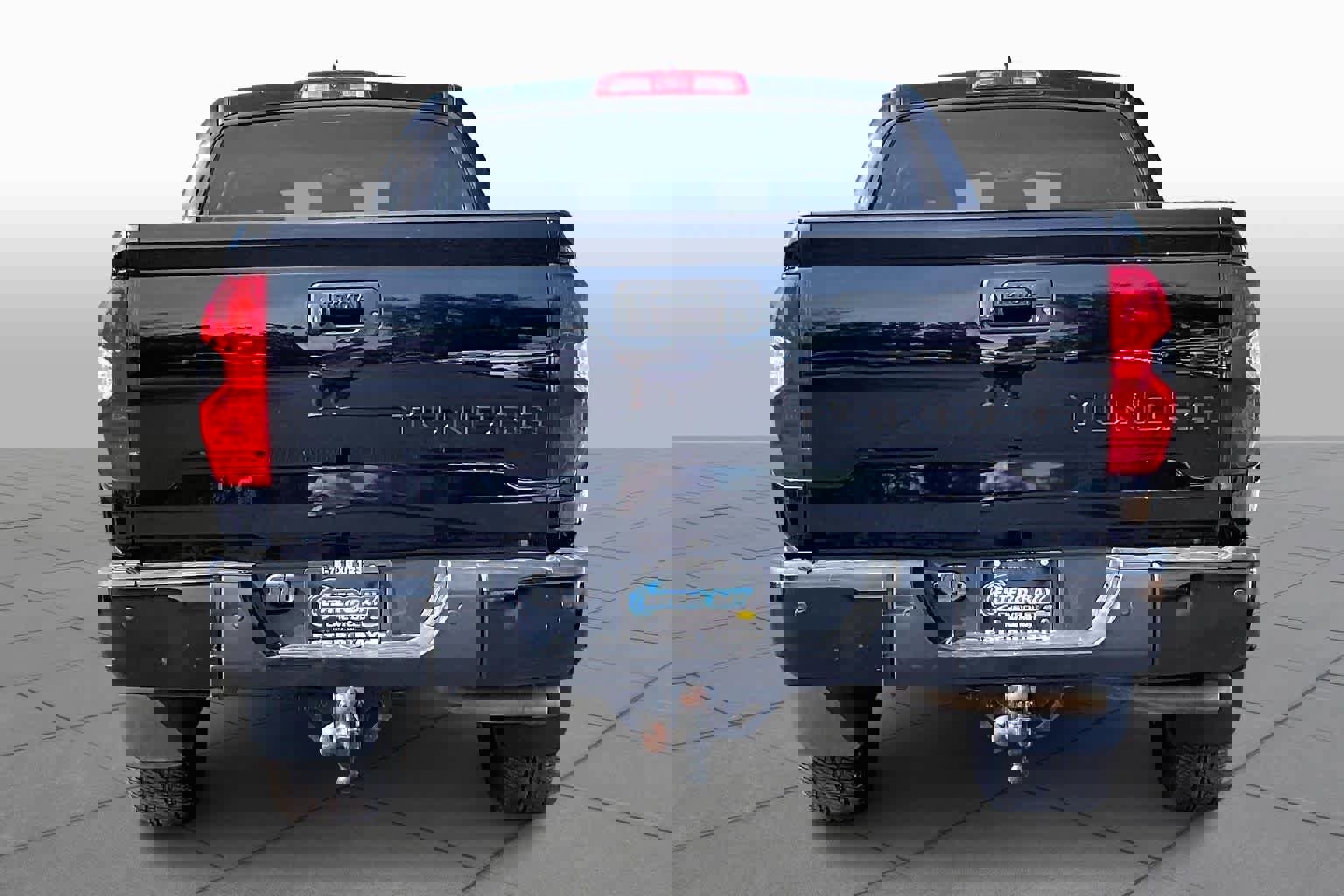 Used 2021 Toyota Tundra SR5 w/ Trail Edition image 4