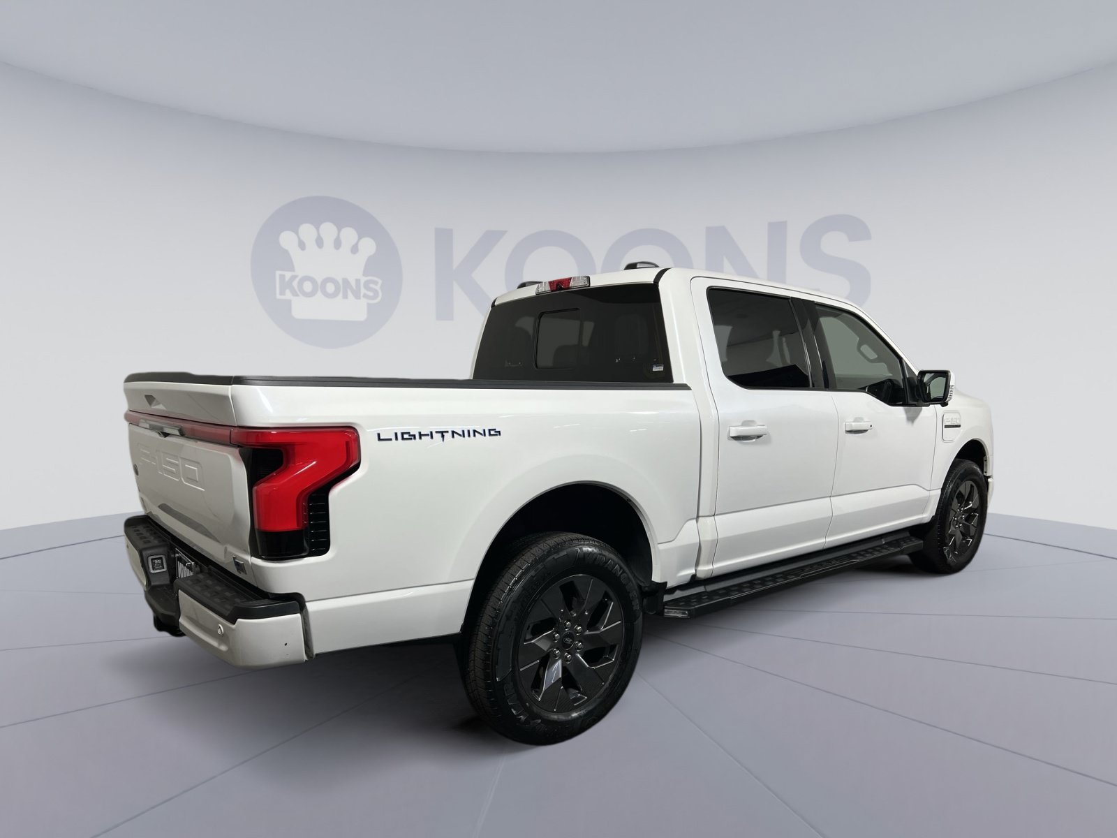 Used 2023 Ford F150 Lightning Lariat AWD/4WD image 11