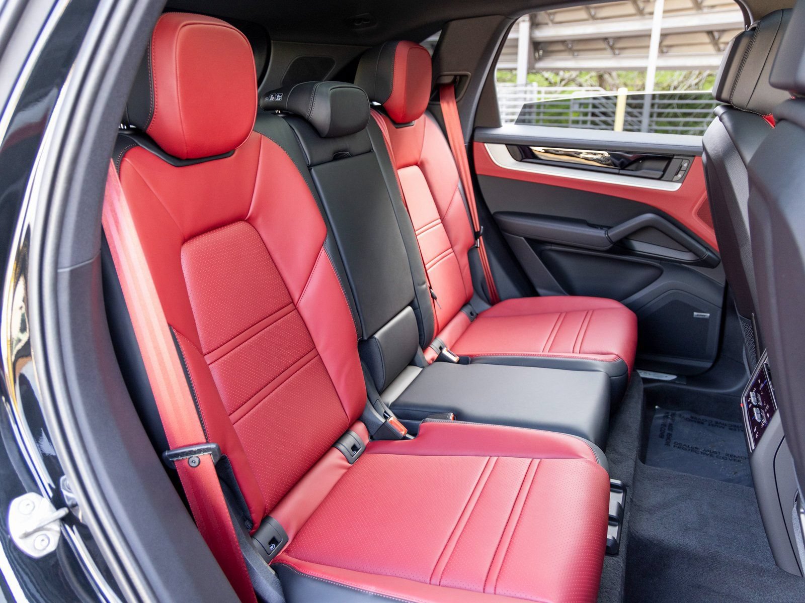 New 2026 Porsche Cayenne E-Hybrid AWD/4WD image 50