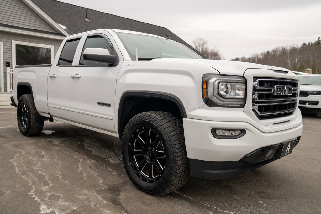 Used 2017 GMC Sierra 1500 SLE w/ SLE Value Package image 9