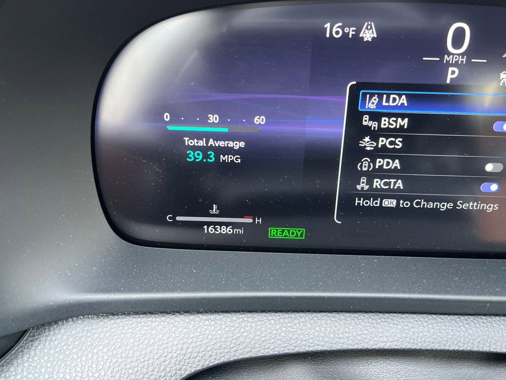 Used 2025 Toyota Crown Signia image 17