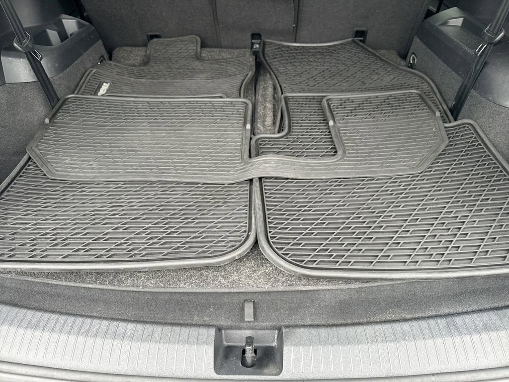 Used 2023 Volkswagen Tiguan S w/ Driver Assistance Package FWD image 18