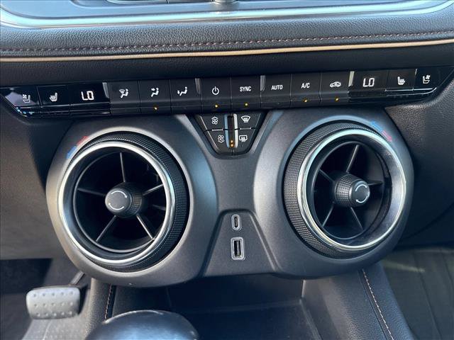 Used 2020 Chevrolet Blazer Premier w/ LPO, Floor Liner Package AWD/4WD image 14