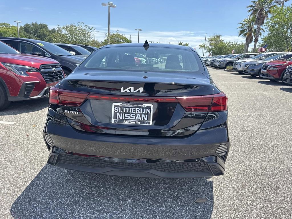 Used 2024 Kia Forte LXS FWD image 5