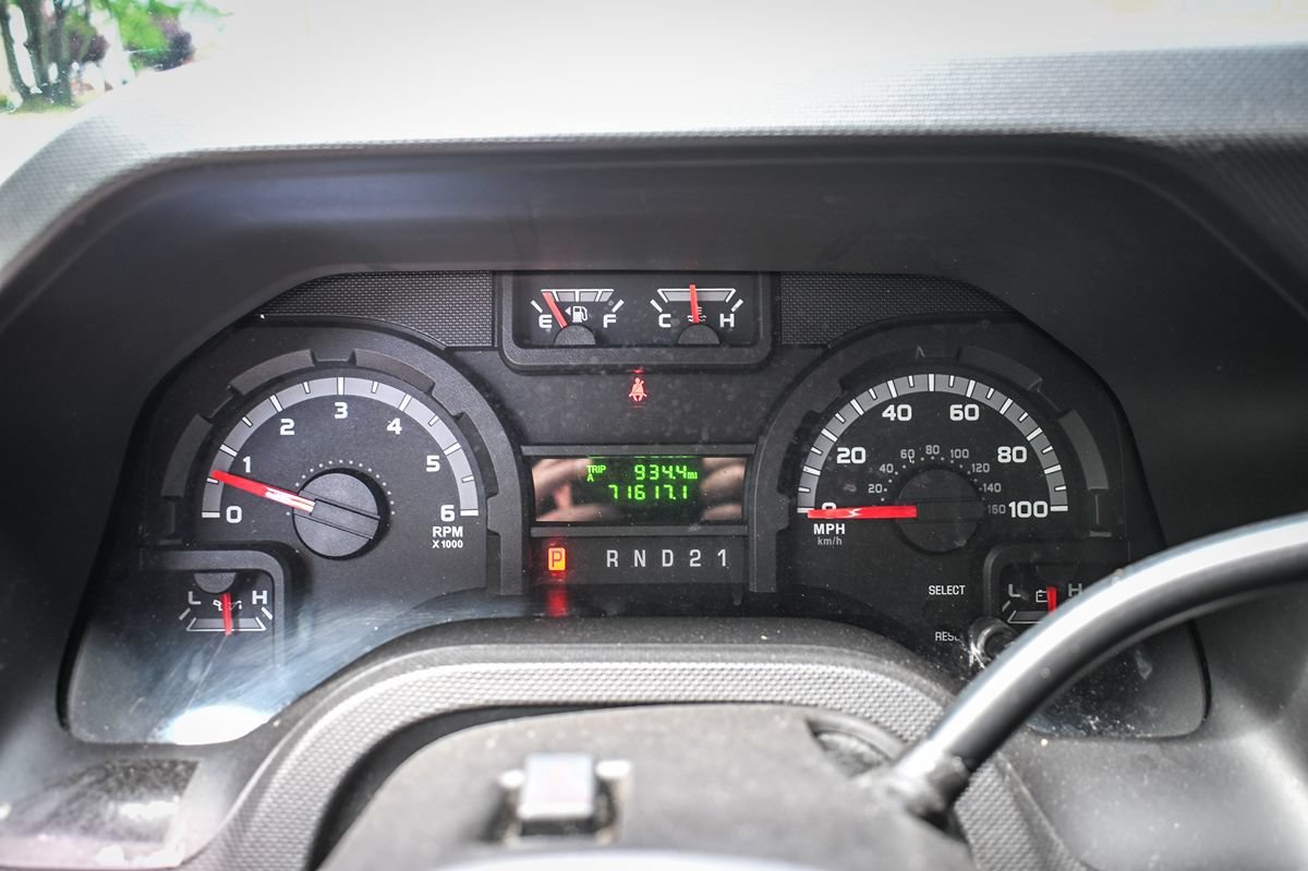 Used 2011 Ford E-150 and Econoline 150 w/ RV Plus Pkg RWD image 10