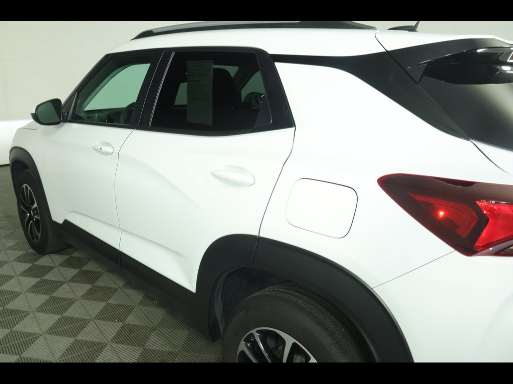 Used 2025 Chevrolet TrailBlazer LT FWD image 15
