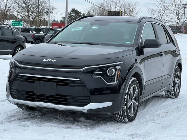 Used 2023 Kia Niro LX image 35