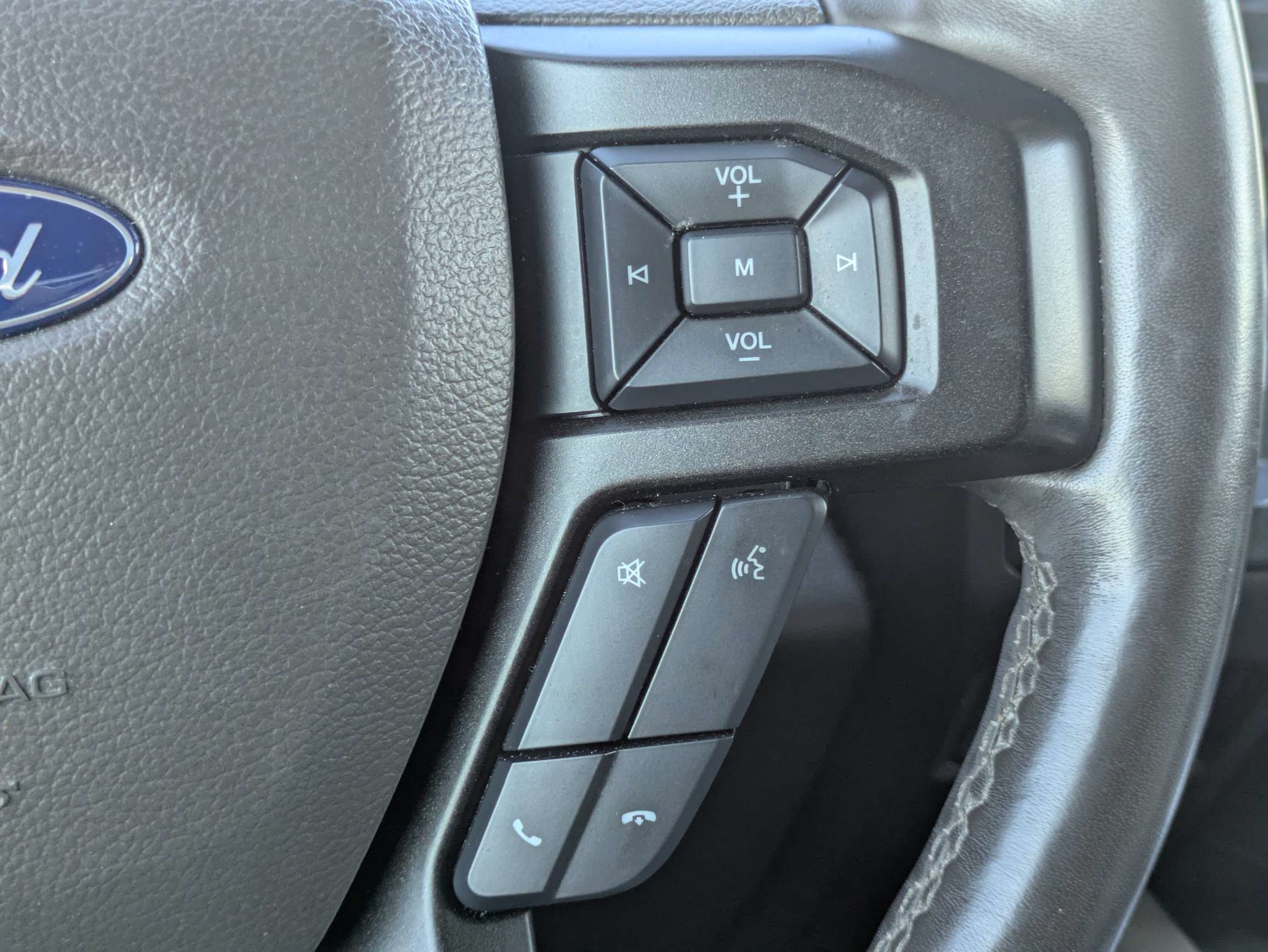 Used 2018 Ford Expedition Max Limited w/ Equipment Group 301A RWD image 28