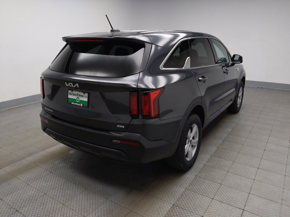 Used 2023 Kia Sorento LX AWD/4WD image 9
