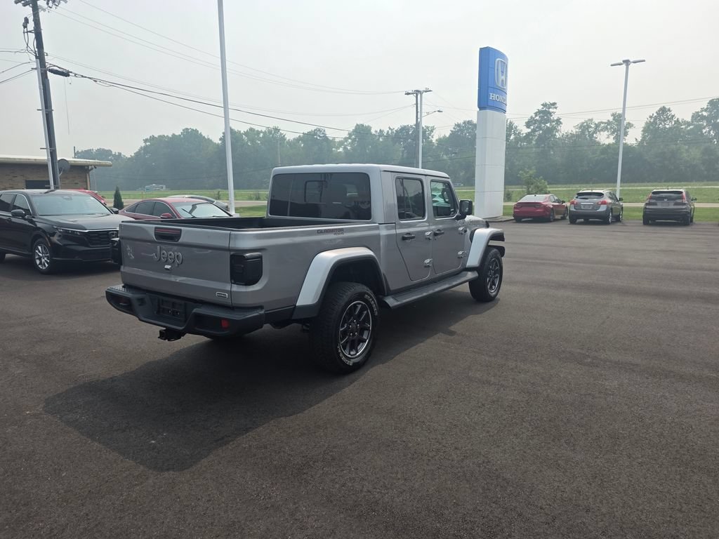 Used 2020 Jeep Gladiator Overland AWD/4WD image 3