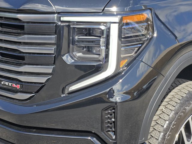 Certified 2026 GMC Sierra 1500 AT4 w/ AT4 Premium Package AWD/4WD image 9
