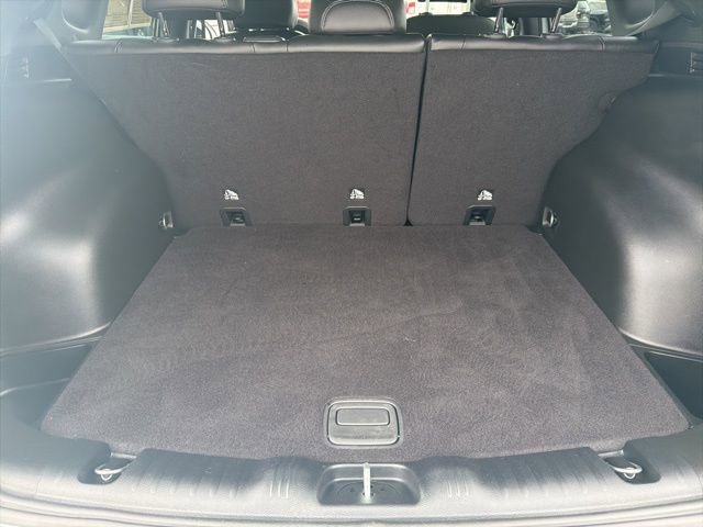 Used 2024 Jeep Compass Limited image 33