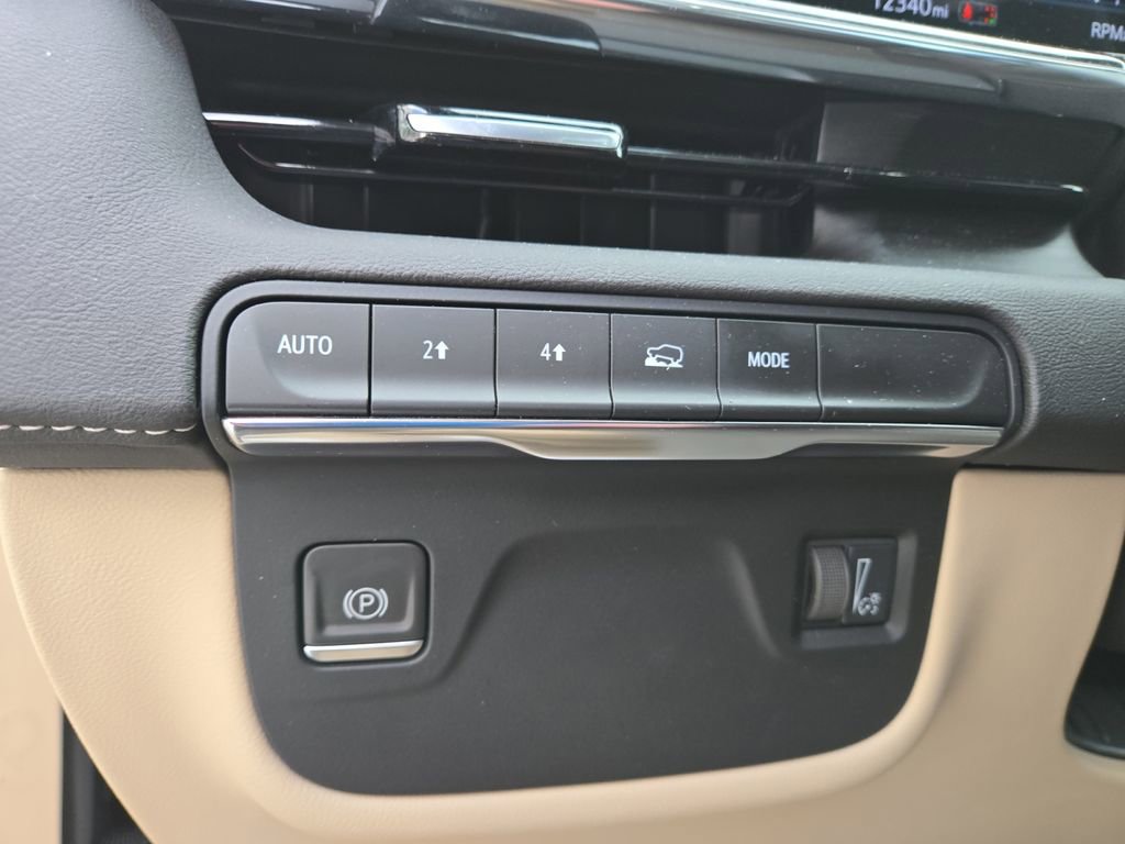 Certified 2023 Cadillac Escalade Premium Luxury w/ LPO, Illumination Package image 25