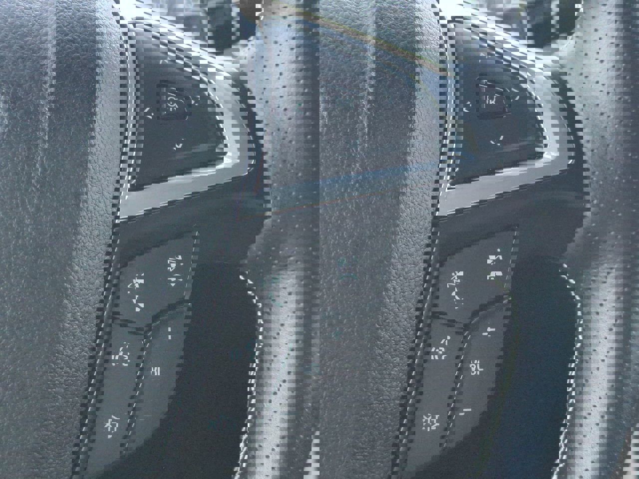 Used 2022 Ford Edge ST w/ Equipment Group 401A image 25