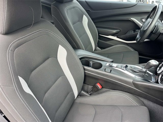 Used 2022 Chevrolet Camaro LT image 20