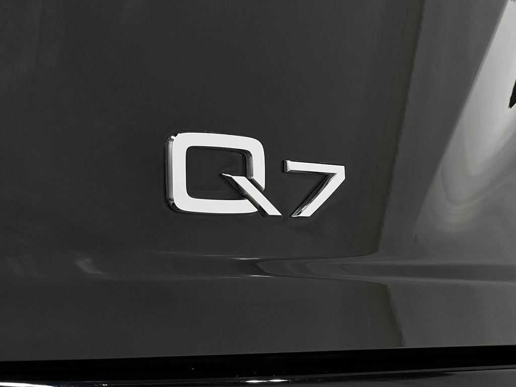 Used 2018 Audi Q7 3.0T Prestige image 46