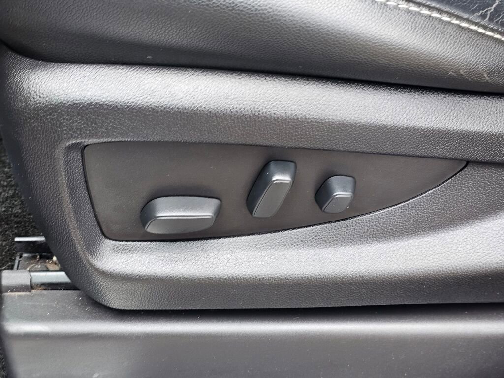 Used 2018 Chevrolet Tahoe LT AWD/4WD image 35