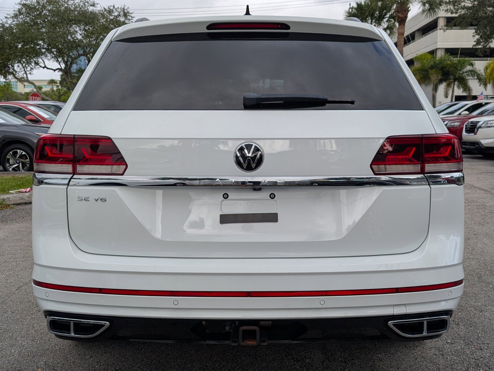 Used 2021 Volkswagen Atlas SE w/ Panoramic Sunroof Package image 12