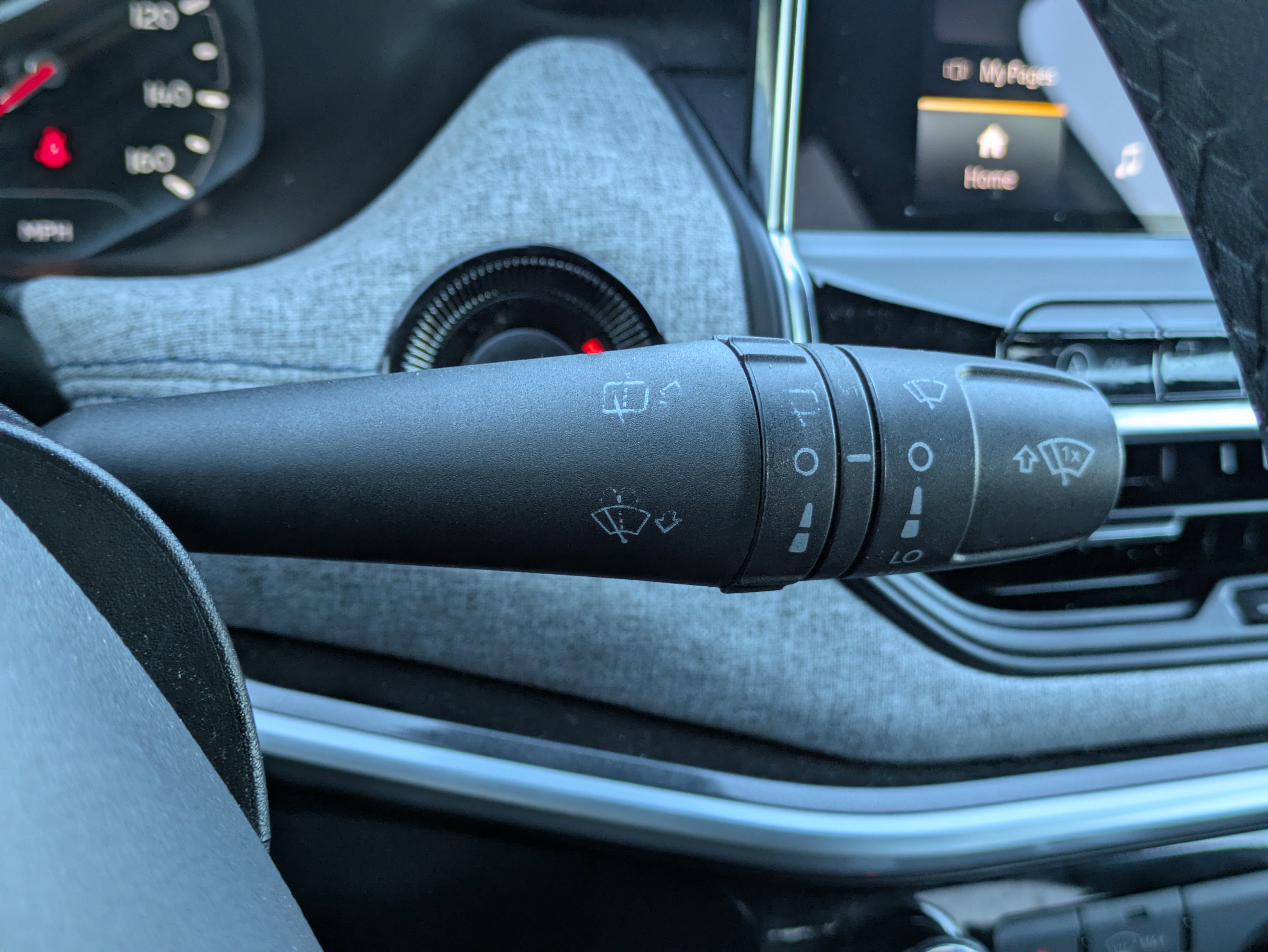 Used 2024 Jeep Compass Latitude image 19