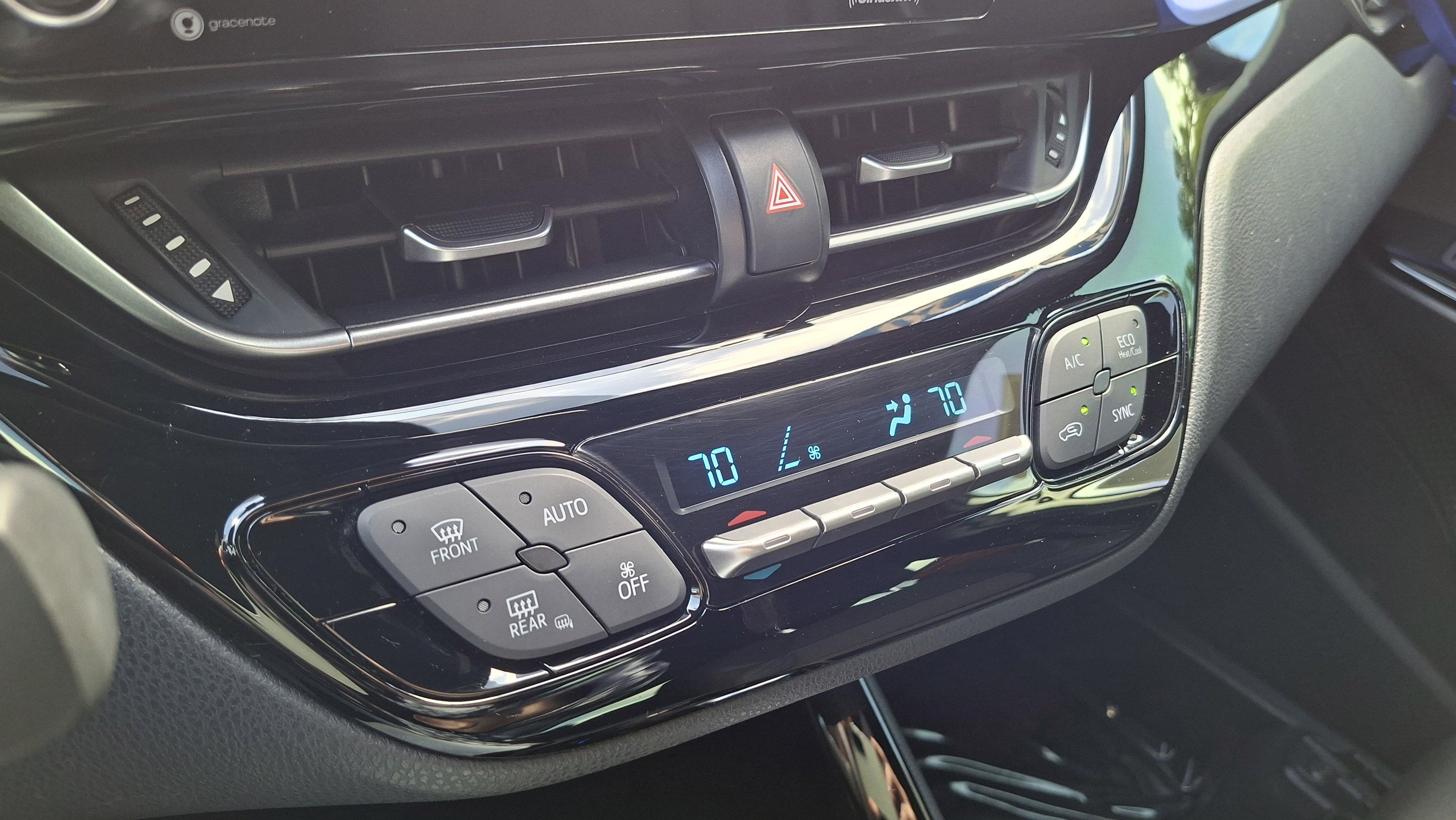 Used 2020 Toyota C-HR XLE image 15