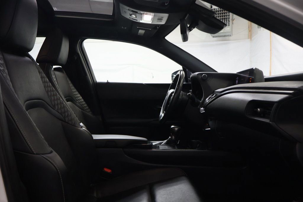 Used 2020 Lexus UX 200 200 Base w/ Premium Package image 10