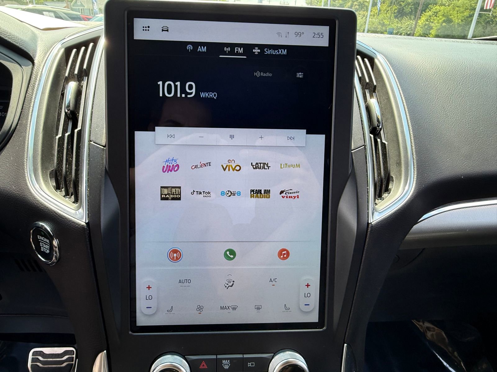 Used 2024 Ford Edge ST image 12