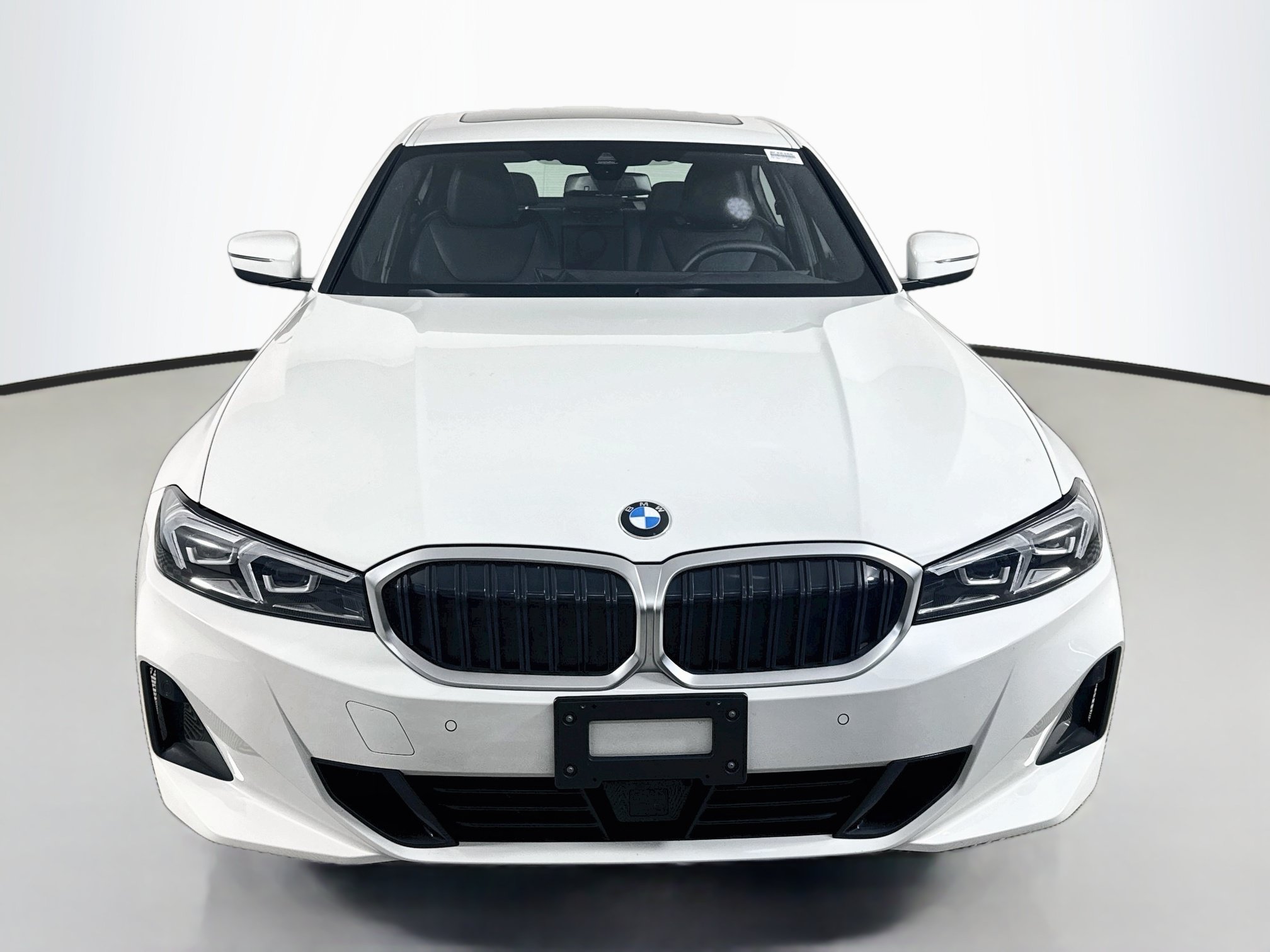 Used 2026 BMW 330i xDrive Sedan AWD/4WD image 2